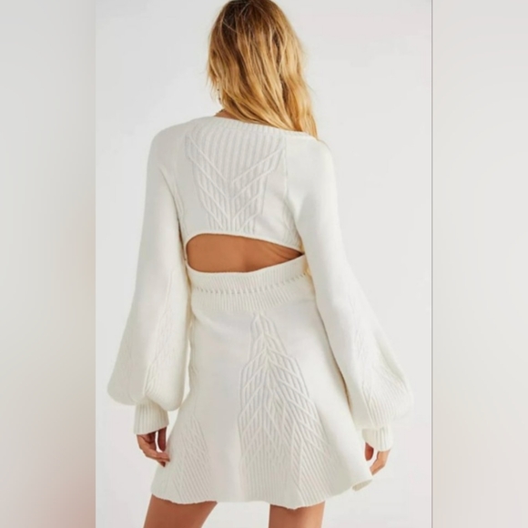 Free People White Emmaline Cable Knit Mini Sweater Dress w/Back Cut-Out Size XL - Picture 2 of 14